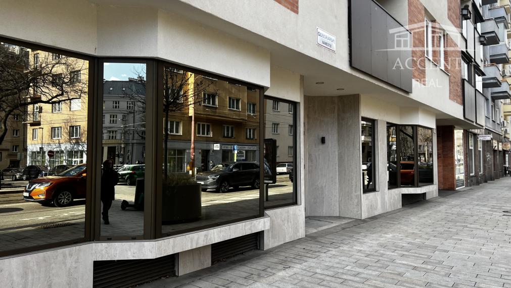 PRÉMIOVÉ OBCHODNÉ PRIESTORY(166M2) S VÝKLADMI NA FREKVENTOVANEJ ULICI V CENTRE - KRÍŽNA UL.