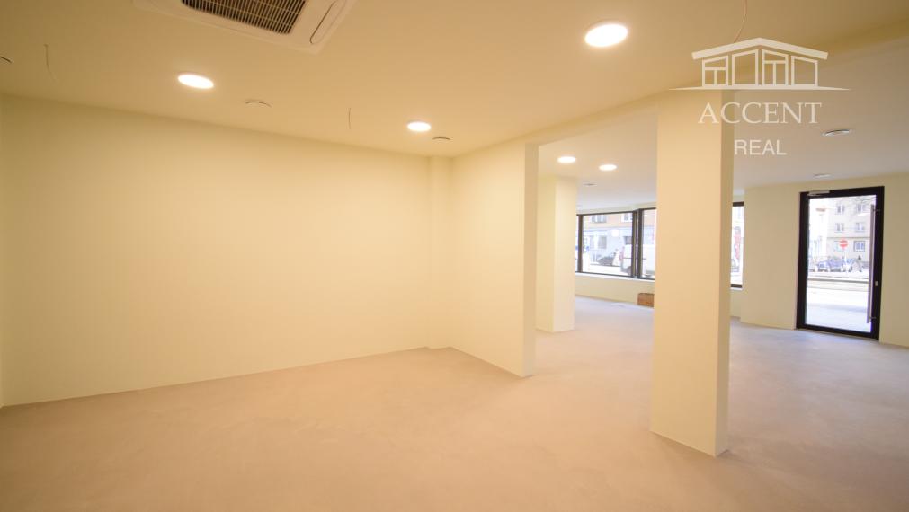 PRÉMIOVÉ OBCHODNÉ PRIESTORY(166M2) S VÝKLADMI NA FREKVENTOVANEJ ULICI V CENTRE - KRÍŽNA UL.
