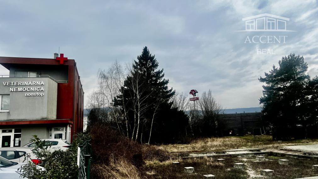 STAVEBNÝ POZEMOK  2597M2 - ZMIEŠANÁ ZÓNA - LAMAČSKÁ CESTA