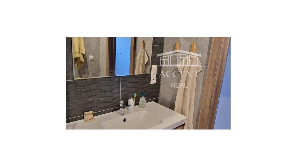 KOMFORTNÝ, KVALITNE ZREKONŠTRUOVANÝ 3-IZBOVÝ BYT S BALKÓNOM (76M2) V CENTRE SENCA