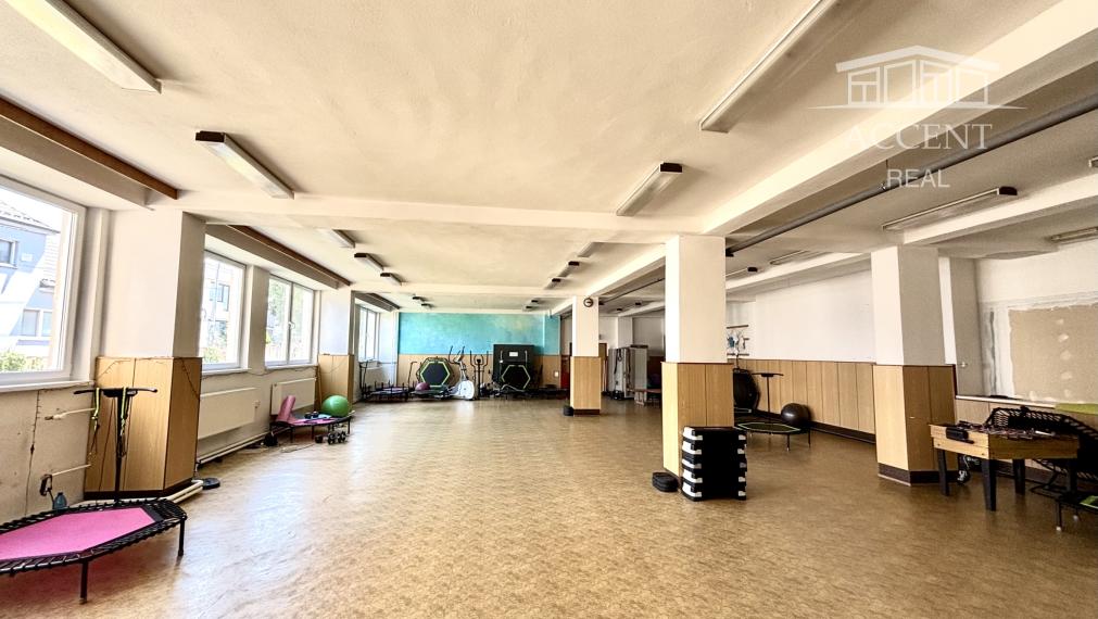NA PRENÁJOM MULTIFUNKČNÝ PRIESTOR  195 m².