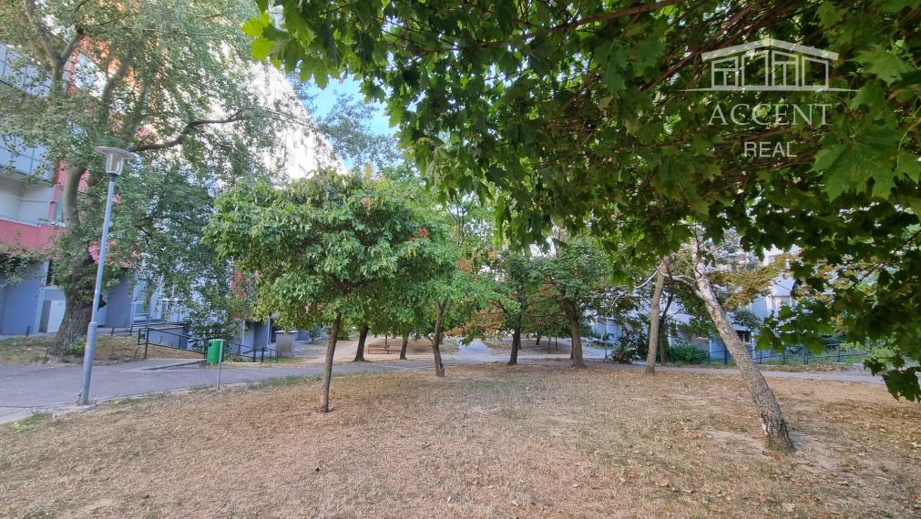 SLNEČNÝ 3-IZBOVÝ BYT (68 m²) V PÔVODNOM STAVE - DLHÉ DIELY