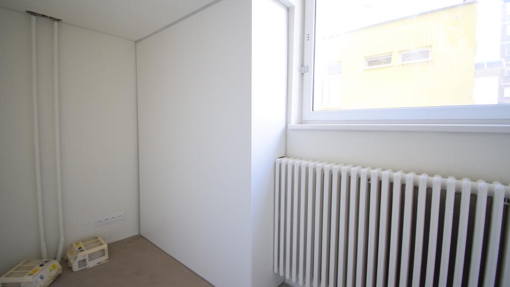 PRÉMIOVÉ OBCHODNÉ PRIESTORY(166M2) S VÝKLADMI NA FREKVENTOVANEJ ULICI V CENTRE - KRÍŽNA UL.