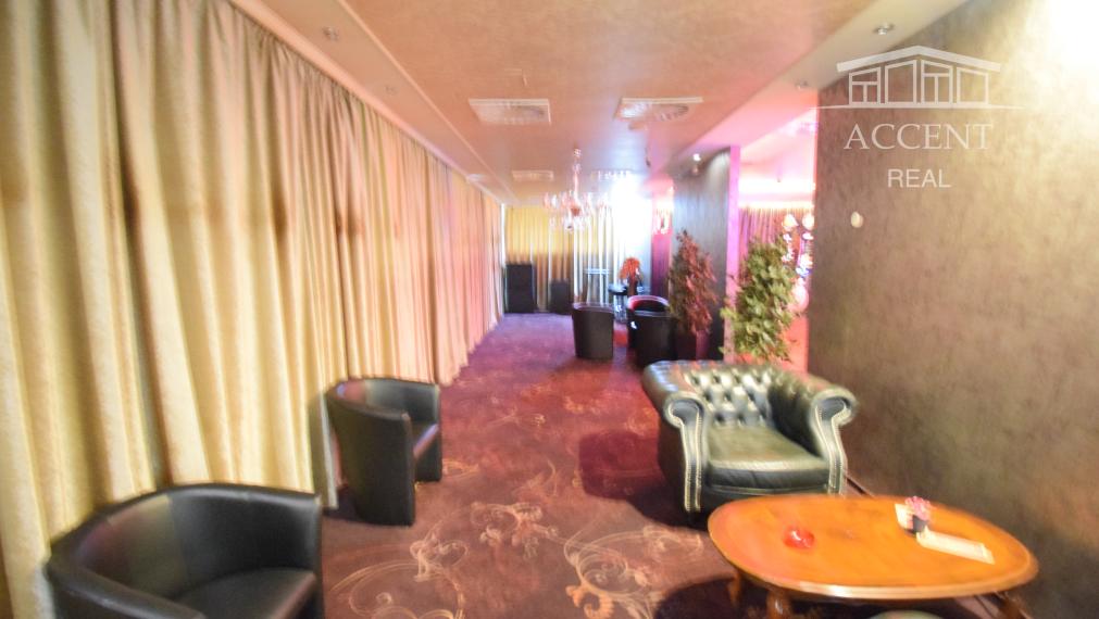 KOMERČNÉ  PRIESTORY S PARKOVANÍM (280M2) NA FREKVENTOVANEJ  TRNAVSKEJ CESTE - PRI ZIMNOM ŠTADIÓNE