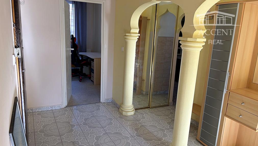 SLNEČNÝ 3-IZBOVÝ BYT (68 m²) V PÔVODNOM STAVE - DLHÉ DIELY