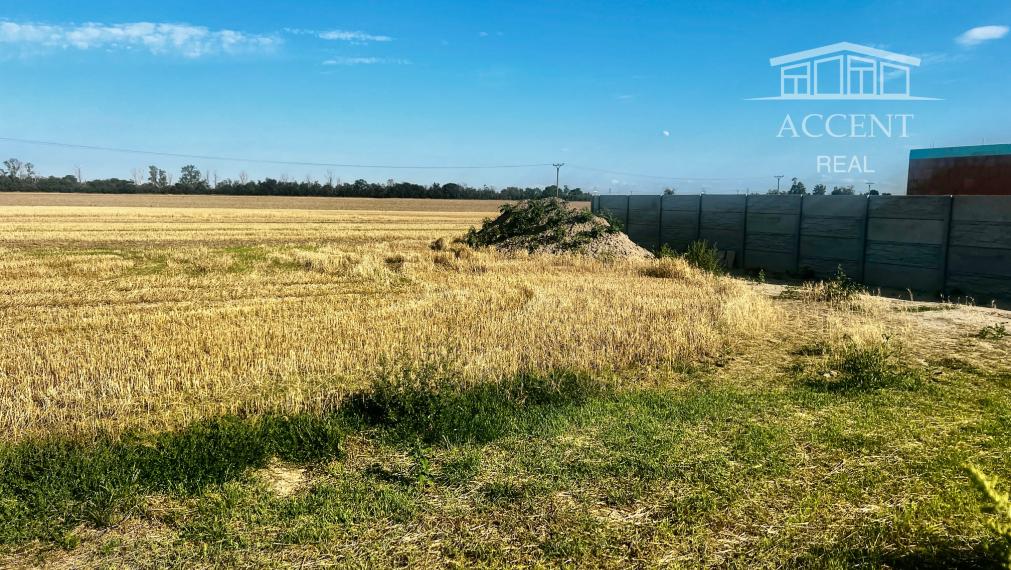 POSLEDNÝ VOĽNÝ STAVEBNÝ POZEMOK (612M2),  SKVELÁ POLOHA -  MOST PRI BRATISLAVE