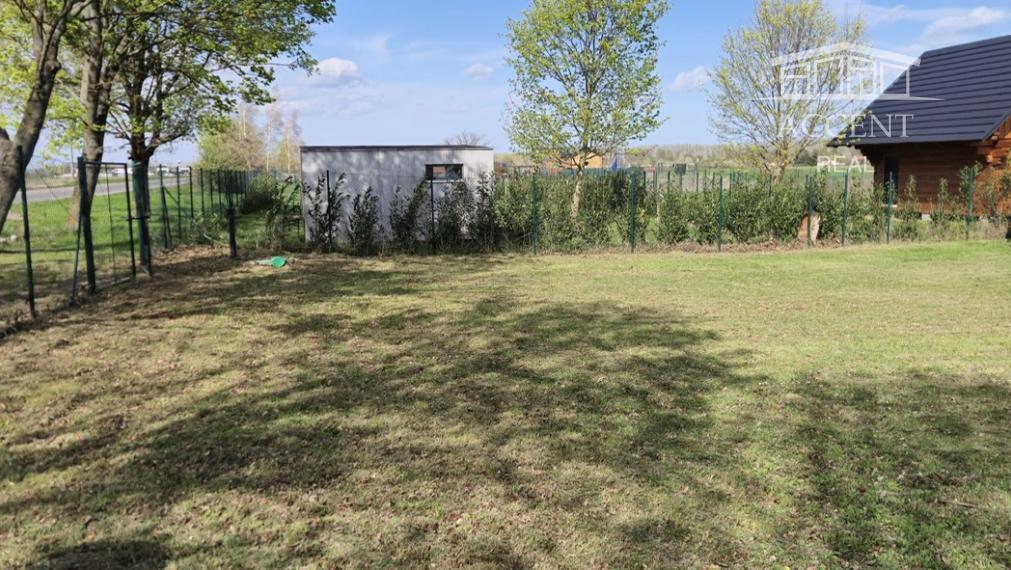 PEKNÝ OPLOTENÝ SLNEČNÝ POZEMOK (500M2) V ČUNOVE