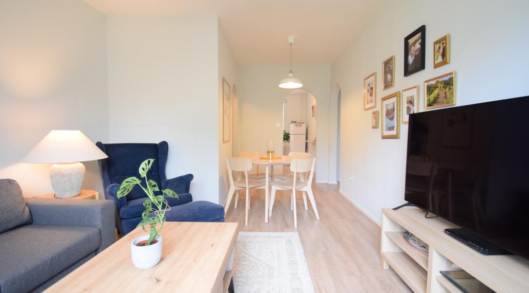 PRIPRAVUJEME PRE VÁS - PREDAJ KOMPLETNE ZREKONŠTRUOVANÉHO 3 IZBOVÉHO BYTU (70 M2)V RUŽINOVE VO VÝBORNEJ LOKALITE PLNEJ ZELENE