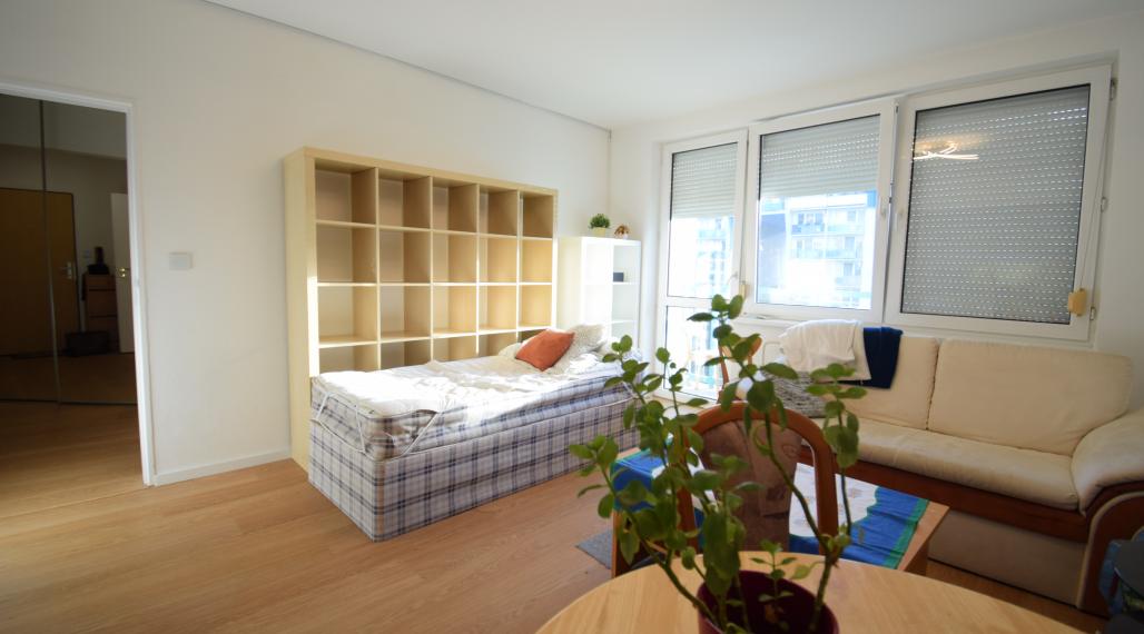 PRIESTRANNÝ 2-IZBOVÝ BYT S BALKÓNOM A PIVNICOU(57M2) - DVOJKRÍŽNA ULICA