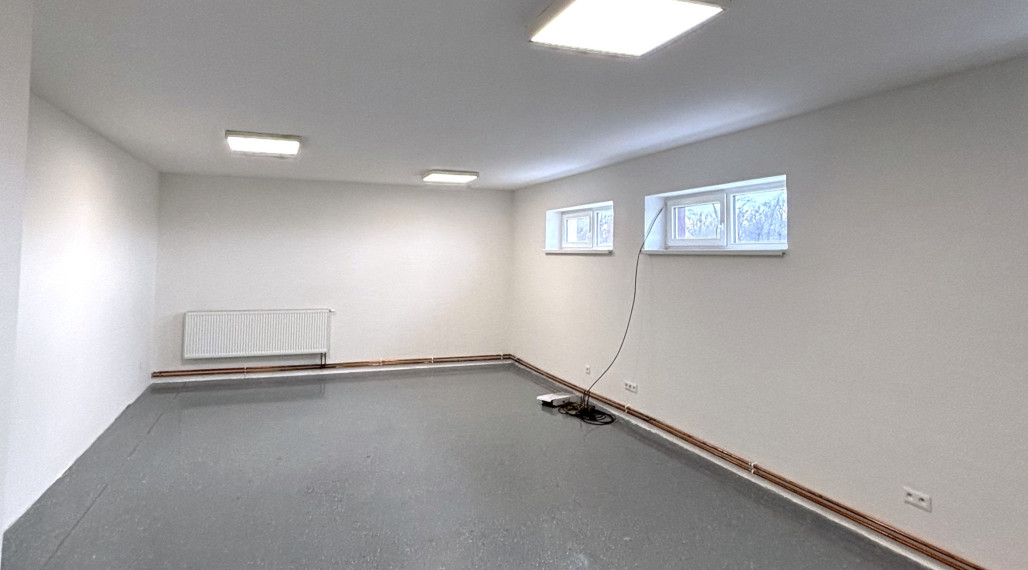 NA PRENÁJOM PRIESTOR - KANCELÁRIA / SKLAD 2 miestnosti (58m2)