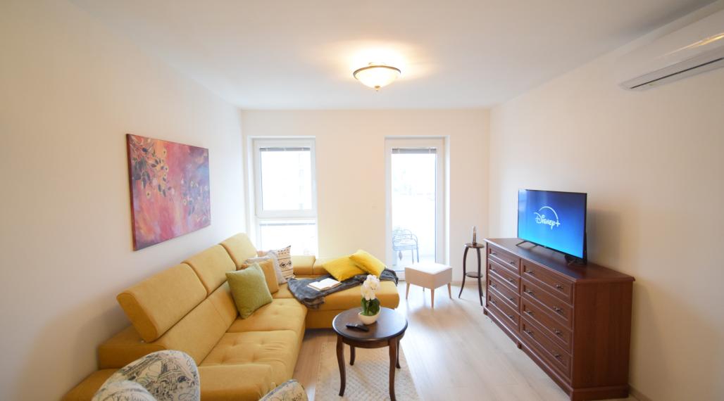 PRENÁJOM  KRÁSNEJ 2 - IZBOVEJ NOVOSTAVBY S BALKÓNOM A  PARKOVACÍM MIESTOM