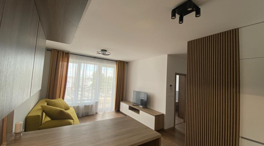 PREDAJ MODERNEJ 2 IZBOVEJ NOVOSTAVBY  S BALKÓNOM, PARKOVACÍM MIESTOM A PIVNIČNOU KOBKOU