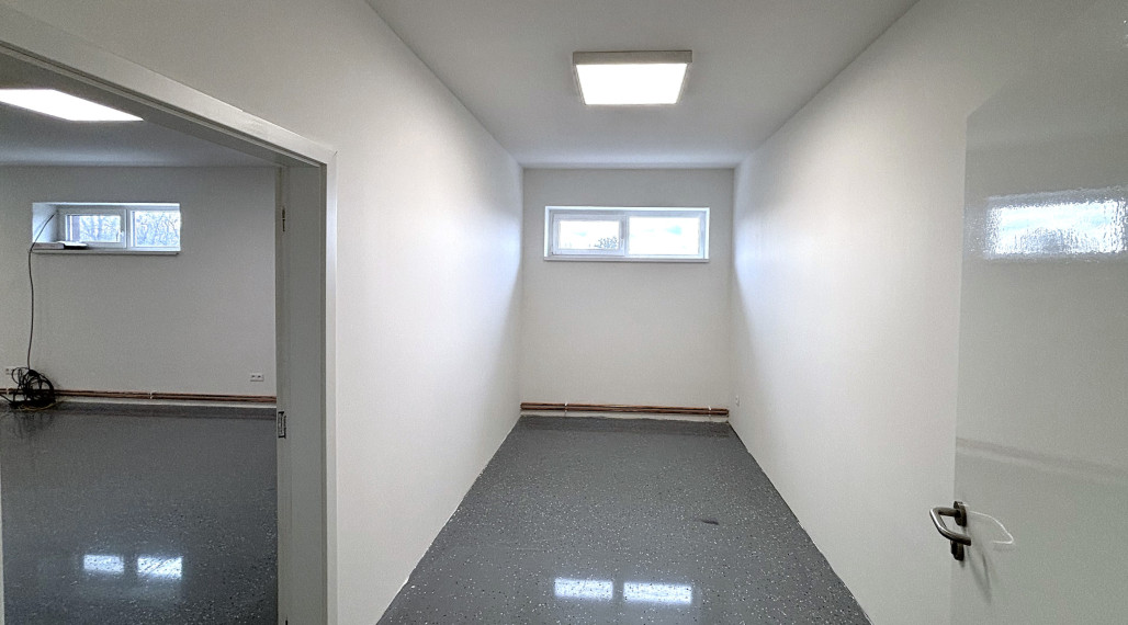 NA PRENÁJOM PRIESTOR - KANCELÁRIA/SKLAD 2 miestnosti (58m2)