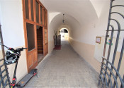 NÁDHERNÁ HISTORICKÁ BUDOVA   V CENTRE BANSKEJ BYSTRICE (1700m2) - fotografia 16