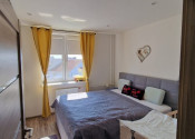 ELEGANTNÝ, KVALITNE ZREKONŠTRUOVANÝ 3-IZBOVÝ BYT S BALKÓNOM (74M2) V CENTRE SENCA - fotografia 10