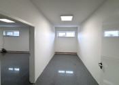 NA PRENÁJOM PRIESTOR - KANCELÁRIA/SKLAD 2 miestnosti (58m2) - fotografia 3