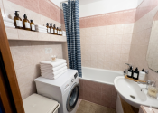 PRIESTRANNÝ 3-IZBOVÝ BYT S LOGGIOU(75M2) -  FURDEKOVA UL., PETRŽALKA - fotografia 5