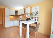 ACCENT REAL / PEKNÝ, KOMPLETNE ZARIADENÝ 1-IZBOVÝ BYT 45M2 S PARKOVACÍM MIESTOM - fotografia 5