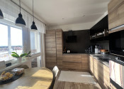 KOMFORTNÝ, KVALITNE ZREKONŠTRUOVANÝ 3-IZBOVÝ BYT S BALKÓNOM (74M2) V CENTRE SENCA - fotografia 8