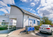 TROJPODLAŽNÁ POLYFUNKČNÁ BUDOVA V RUŽINOVE (414M2) - FREKVENTOVANÁ GALVANIHO ULICA - fotografia 3
