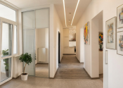 ACCENT REAL - 4-IZBOVÝ STAROMESTSKÝ BYT (105M2) V STAROM MESTE S VYSOKÝMI STROPMI A S  KRÁSNYM VÝHĽADOM - fotografia 7