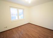 ACCENT REAL - ZNÍŽENÁ CENA- PRIESTRANNÝ 4-IZBOVÝ BUNGALOV (188M2) S GARÁŽOU A S PEKNÝM POZEMKOM (550M2) LEN 4KM OD SENCA - HRUBÝ ŠÚR - fotografia 31