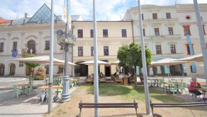 NÁDHERNÁ HISTORICKÁ BUDOVA   V CENTRE BANSKEJ BYSTRICE (1700m2) - fotografia 18