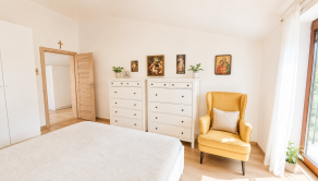 ACCENT REAL /  MODERNÁ NOVOSTAVBA 4 IZBOVÉHO RODINNÉHO DOMU S GARÁŽOU A ZÁHRADOU V OBLÚBENEJ LOKALITE BRATISLAVA – TRNÁVKA - fotografia 15