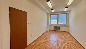 NA PRENÁJOM KANCELÁRSKY PRIESTOR (20 m2) - fotografia 3