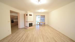 ZNÍŽENÁ CENA- PRIESTRANNÝ 4-IZBOVÝ BUNGALOV (188M2) S GARÁŽOU A S PEKNÝM POZEMKOM (550M2) LEN 4KM OD SENCA - HRUBÝ ŚÚR - fotografia 18