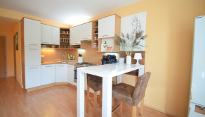 ACCENT REAL / PEKNÝ, KOMPLETNE ZARIADENÝ 1-IZBOVÝ BYT 45M2 S PARKOVACÍM MIESTOM - fotografia 5