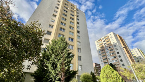 KOMFORTNÝ, KVALITNE ZREKONŠTRUOVANÝ 3-IZBOVÝ BYT S BALKÓNOM (74M2) V CENTRE SENCA - fotografia 13