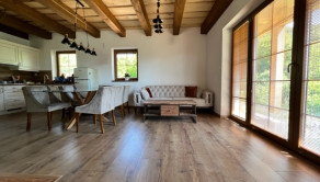 DVOJPODLAŽNÁ CHATA(108M2) V ŠTÝLOVOM ŠTANDARDE  - MALEBNÁ LOKALITA HORNÉ HÁMRE - KOSTIVRCH - fotografia 4