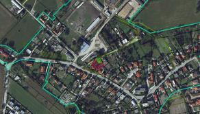 STAVEBNÝ POZEMOK 768 m2 V CENTRE OBCE S VEĽKÝM POTENCIÁLOM - fotografia 9