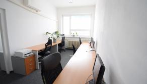 ACCENT REAL / PRENÁJOM POSLEDNÝCH ZARIADENÝCH KANCELÁRIÍ S PARKOVACÍMI MIESTAMI - FREKVENTOVANÁ IVANSKÁ CESTA - fotografia 3