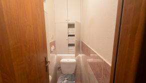 PRIESTRANNÝ 3-IZBOVÝ BYT S LOGGIOU(75M2) -  FURDEKOVA UL., PETRŽALKA - fotografia 7