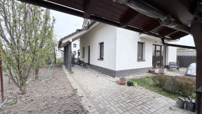 4-IZBOVÝ RODINNÝ DOM S BAZÉNOM A ALTÁNKOM V TICHEJ ČASTI BERNOLÁKOVA - fotografia 3