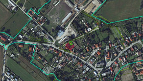 STAVEBNÝ POZEMOK 768 m2 V CENTRE OBCE S VEĽKÝM POTENCIÁLOM - fotografia 9