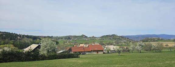 KOSTIVRCH - NÁDHERNÉ STAVEBNÉ POZEMKY NA DOMY A CHATY(2 x 758m2) V MALEBNOM PROSTREDÍ