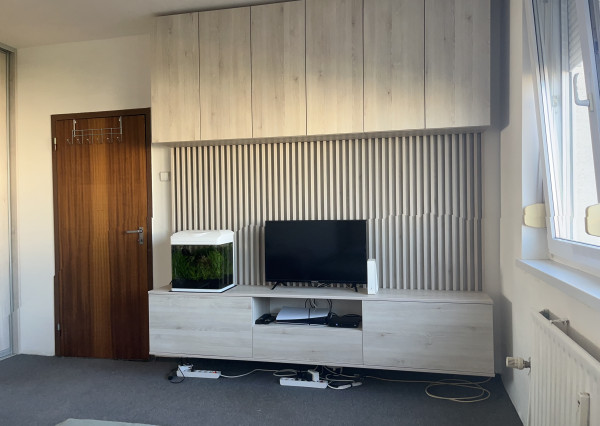 SKVELÁ CENA - NA PREDAJ 1 IZBOVÝ BYT  V DÚBRAVKE