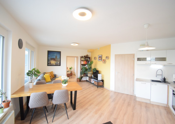 PREDAJ KRÁSNEJ 2 - IZBOVEJ NOVOSTAVBY S TREASOU(26,70m2),PARKOVACÍM MIESTOM A PIVNIČNOU KOBKOU