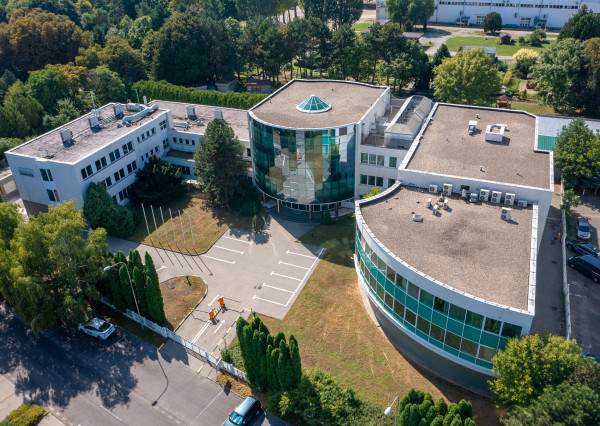 4-PODLAŽNÁ ADMINISTRATÍVNA BUDOVA (5334m2) - Vihorlatská ulica NITRA