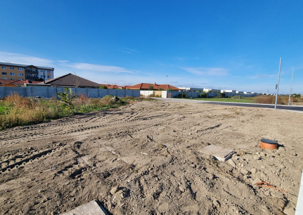 ROŽNÝ VOĽNÝ STAVEBNÝ POZEMOK (612M2),  SKVELÁ POLOHA -  MOST PRI BRATISLAVE