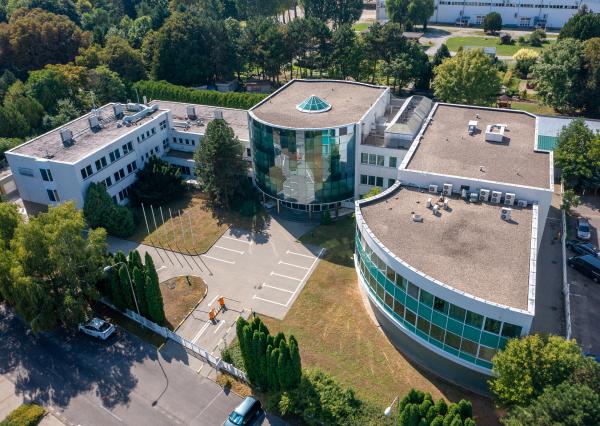 4-PODLAŽNÁ ADMINISTRATÍVNA BUDOVA (5334m2) - Vihorlatská ulica NITRA