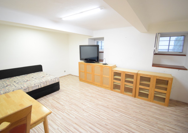 VÝBORNÁ CENA - PRENÁJOM 1 IZBOVÉHO BYTU V CENTRE MESTA