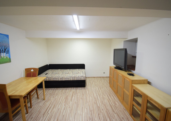 VÝBORNÁ CENA - PRENÁJOM 1 IZBOVÉHO BYTU V CENTRE MESTA