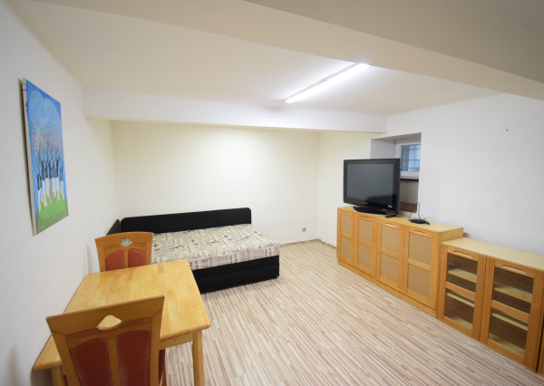 VÝBORNÁ CENA - PRENÁJOM 1 IZBOVÉHO BYTU V CENTRE MESTA