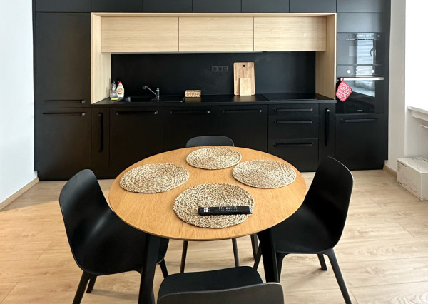 PREDAJ 1 IZBOVÝ BYT S KRÁSNOU VÝMEROU ( 54 m2) V CENTRE MESTA - ŠANCOVÁ ULICA