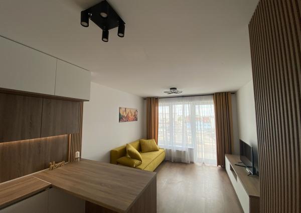 PREDAJ MODERNEJ 2 IZBOVEJ NOVOSTAVBY  S BALKÓNOM, PARKOVACÍM MIESTOM A PIVNIČNOU KOBKOU