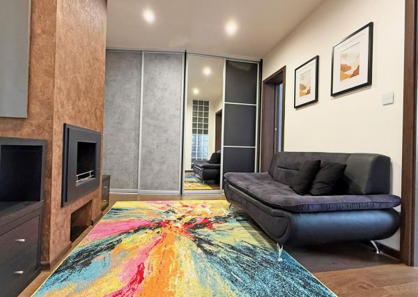 VEĽMI PEKNÝ, KVALITNE ZREKONŠTRUOVANÝ 4-IZBOVÝ BYT V PETRŽALKE VO VÝBORNEJ LOKALITE PLNEJ ZELENE